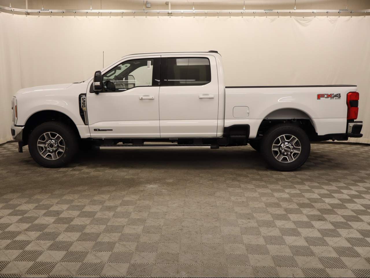 2026 Ford F-350 Super Duty SRW Crew Cab Lariat