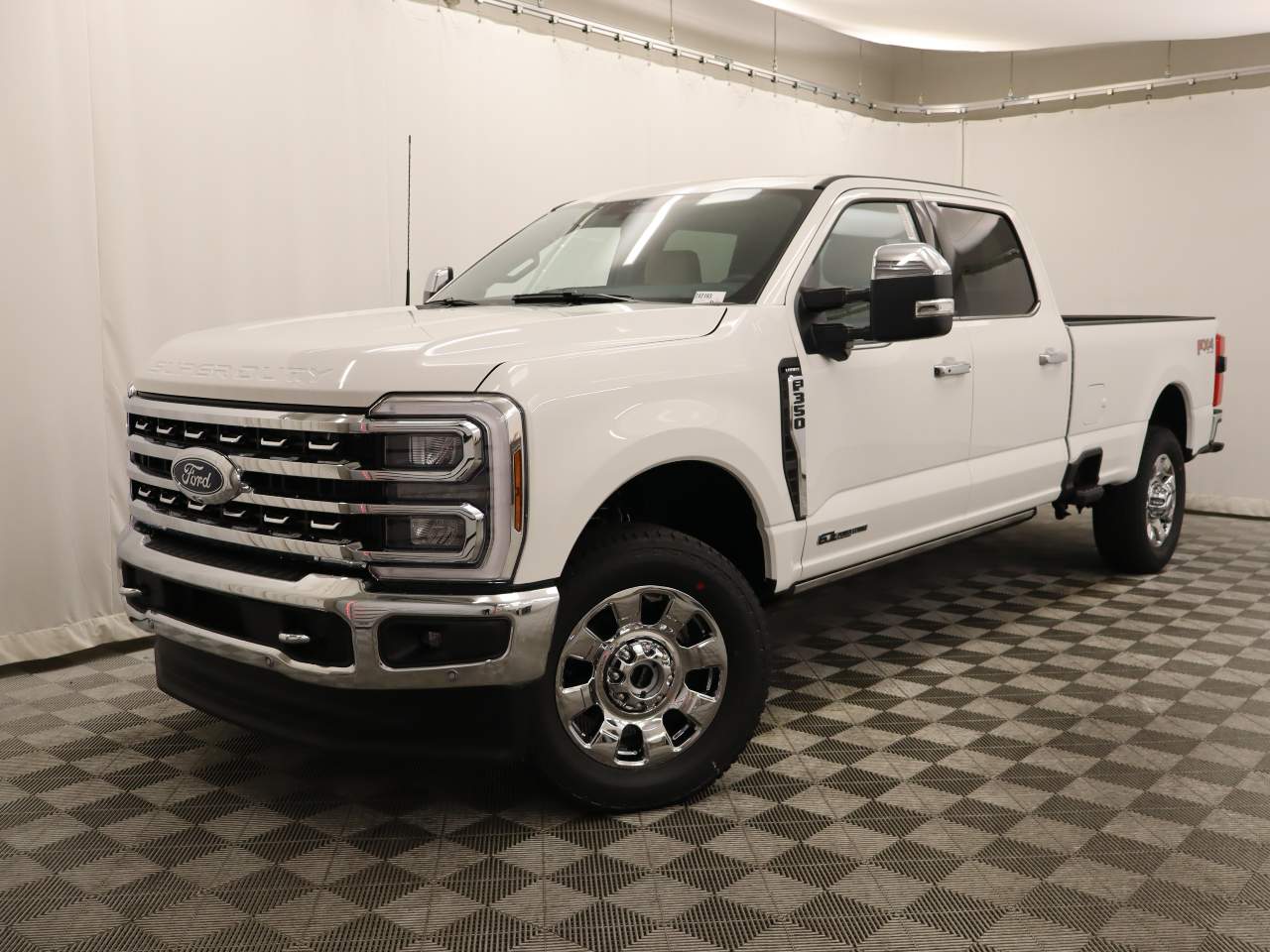 2024 Ford F-350 Super Duty SRW Crew Cab Lariat