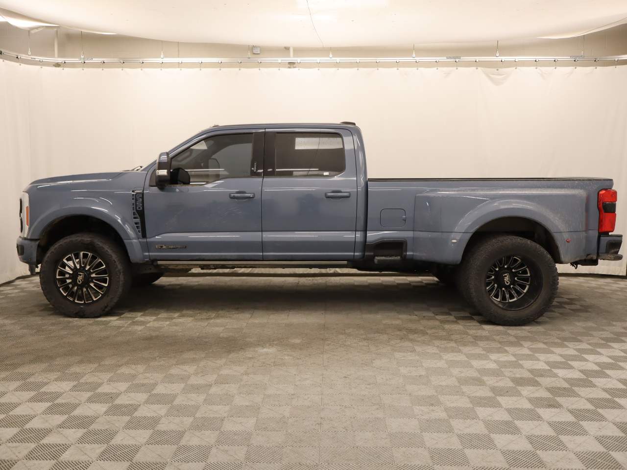 2023 Ford F-350 Super Duty Lariat Crew Cab