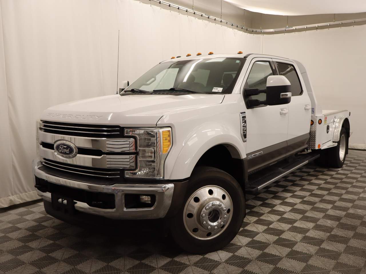 2017 Ford F-450 Super Duty Lariat Crew Cab