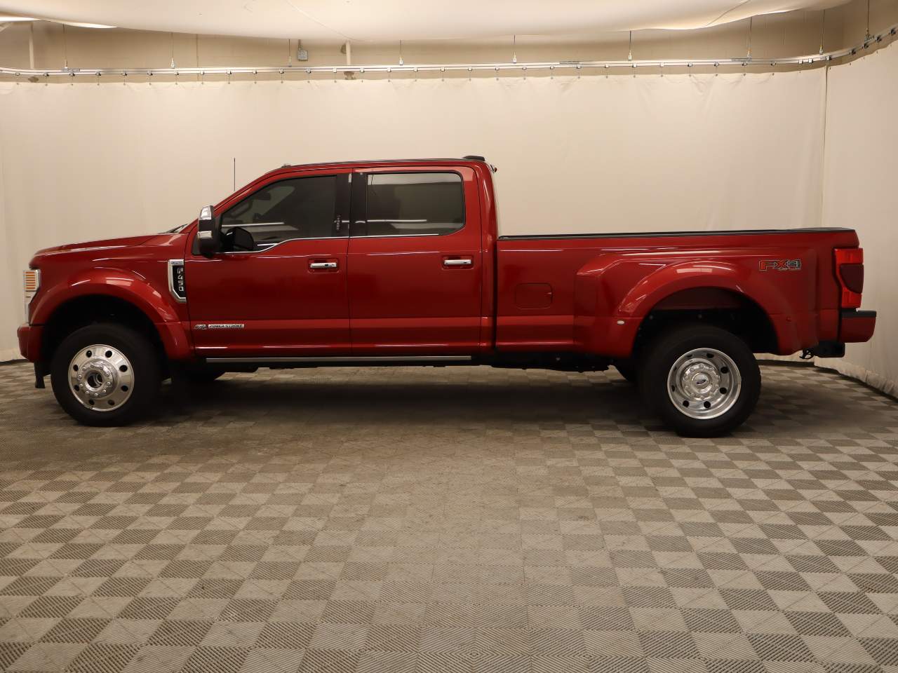 2022 Ford F-450 Super Duty Platinum Crew Cab