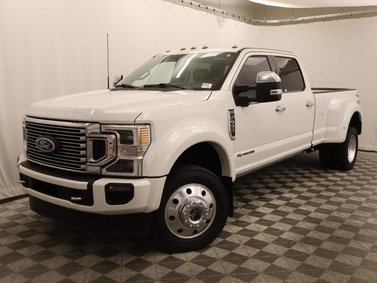 2022 Ford F-450 Super Duty Platinum Crew Cab