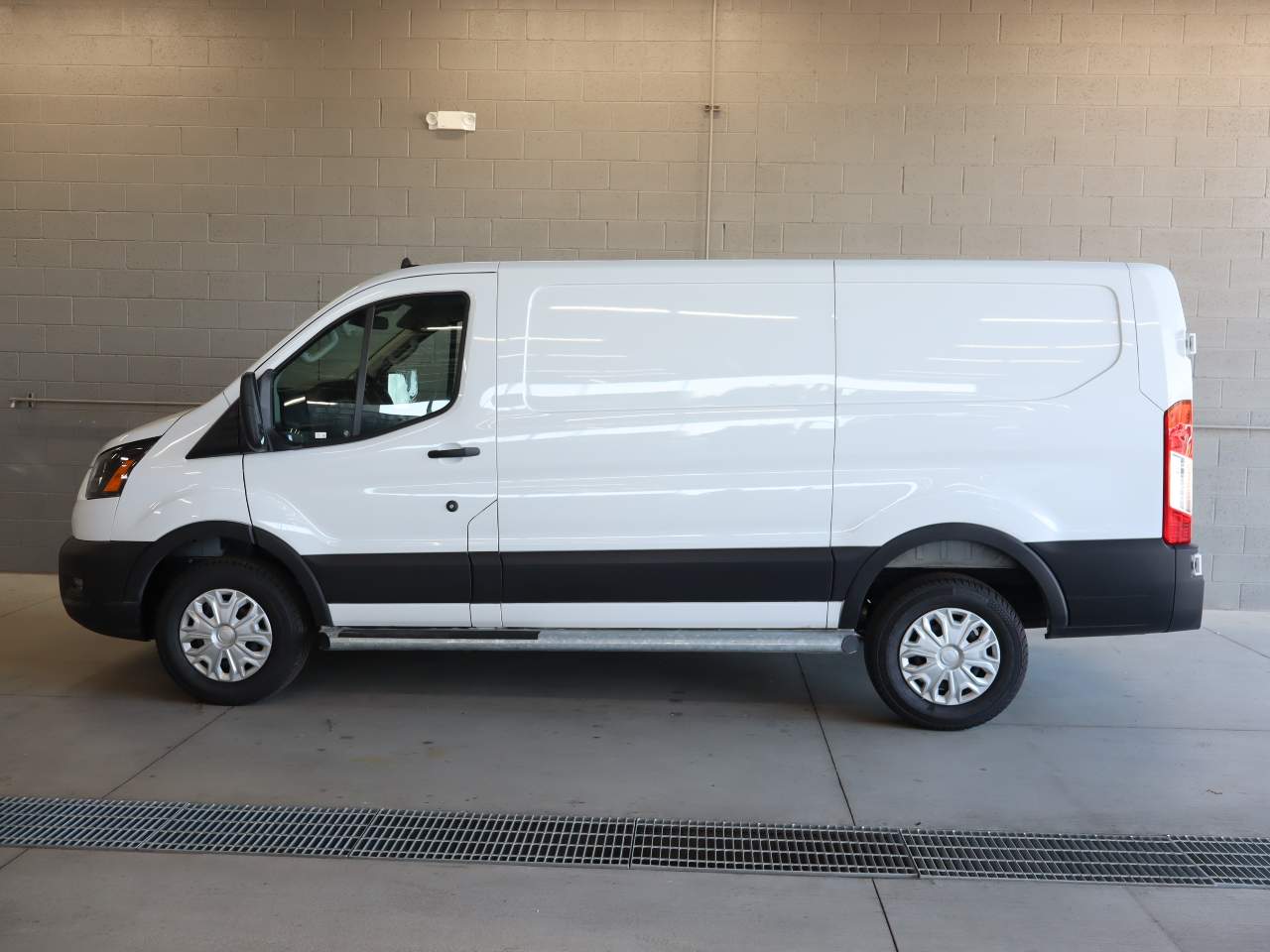 2025 Ford Transit 250