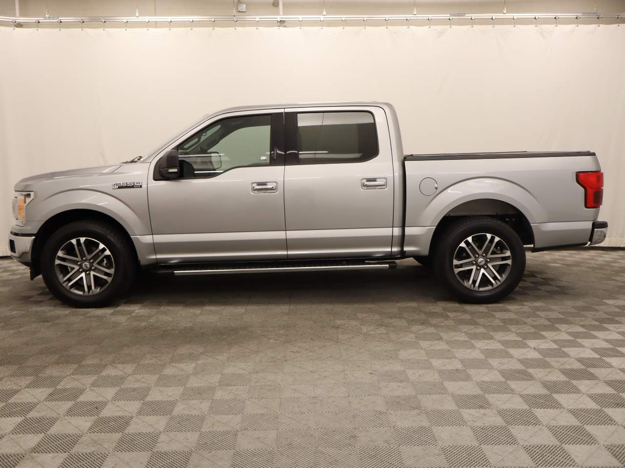 2020 Ford F-150 XLT Crew Cab