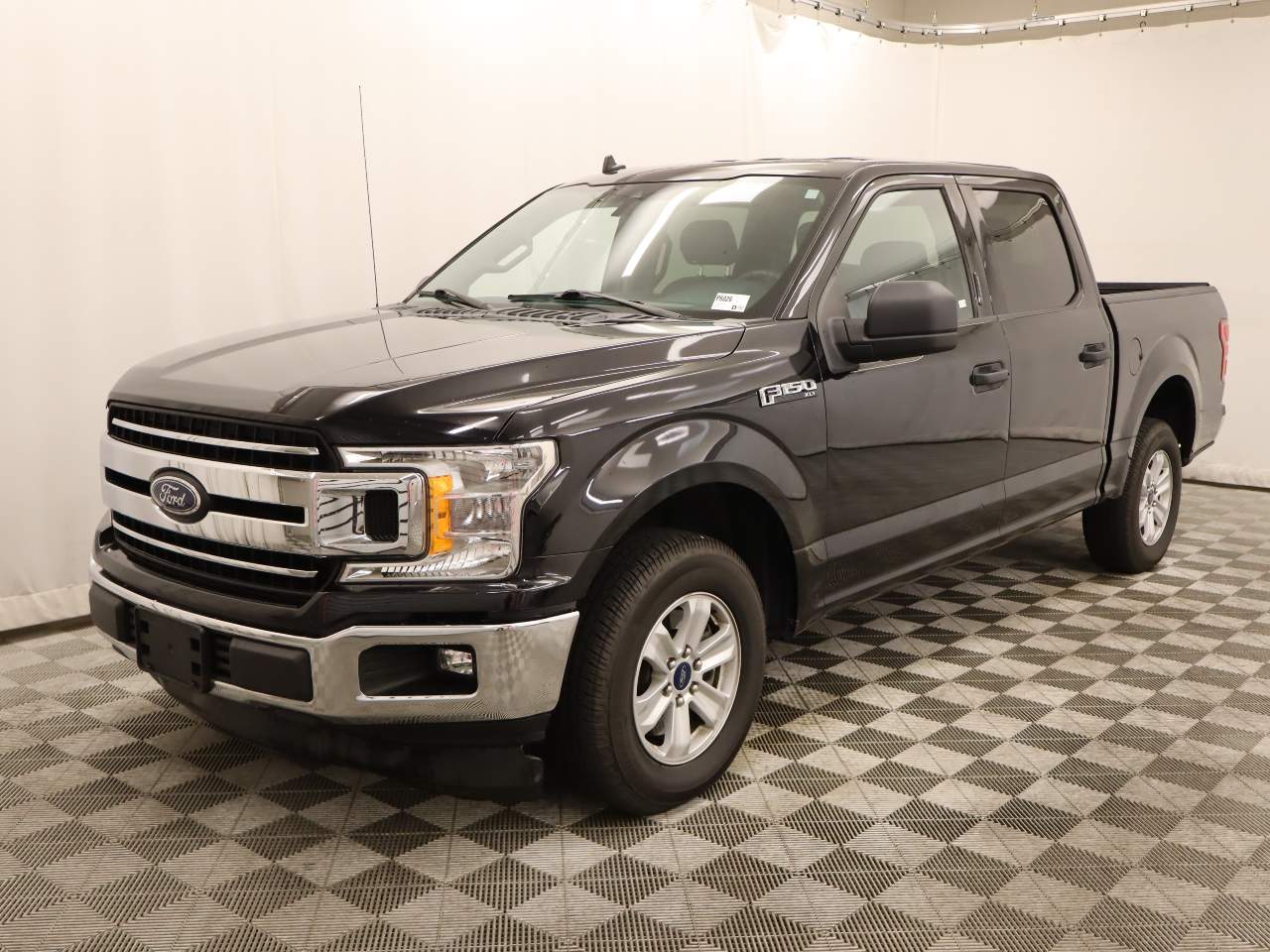 2020 Ford F-150 XLT Crew Cab