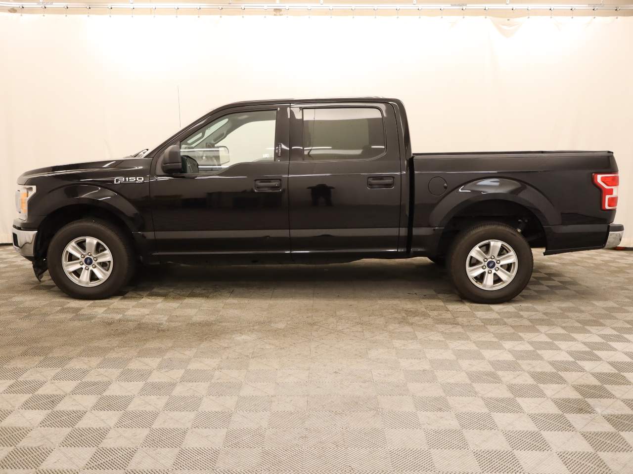 2020 Ford F-150 XLT Crew Cab