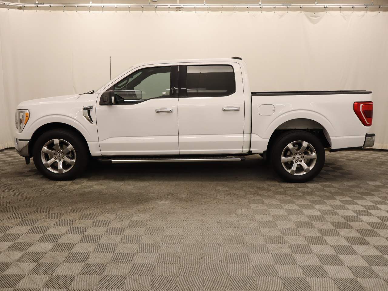 2022 Ford F-150 XLT Crew Cab