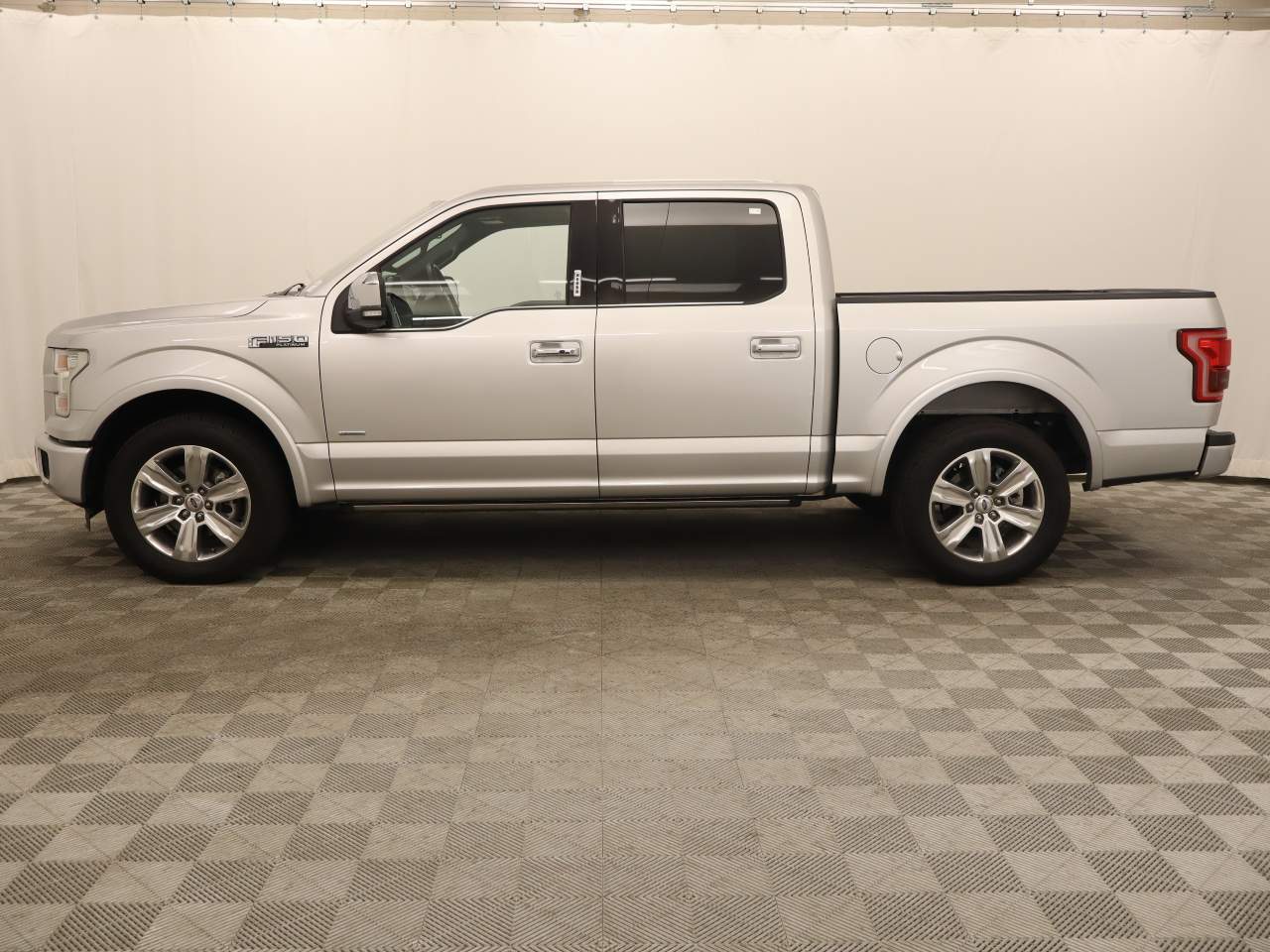 2016 Ford F-150 Platinum Crew Cab