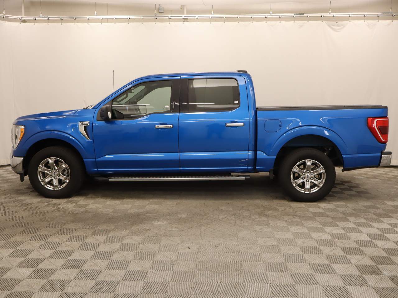 2021 Ford F-150 XLT Crew Cab