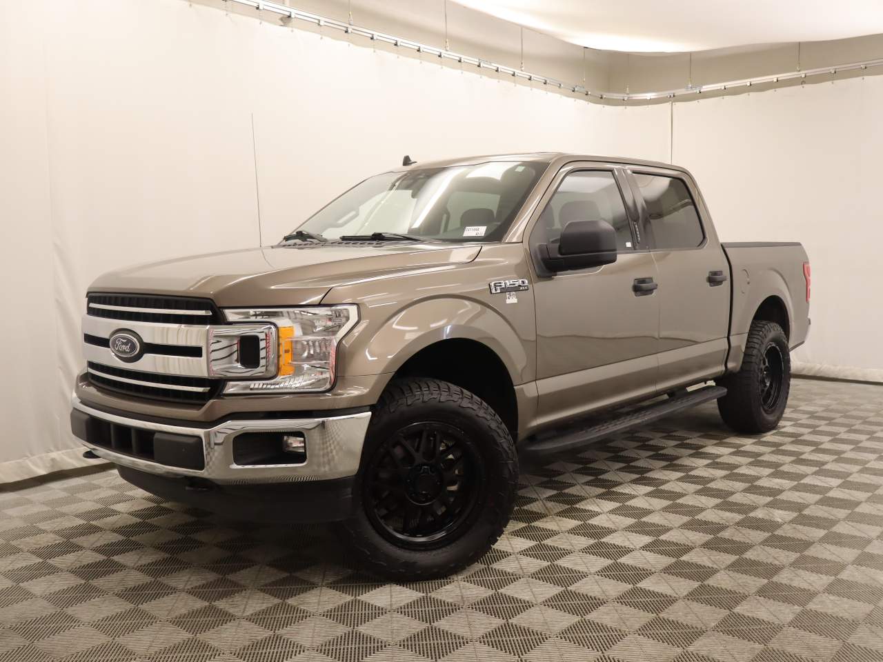 2019 Ford F-150 XLT Crew Cab