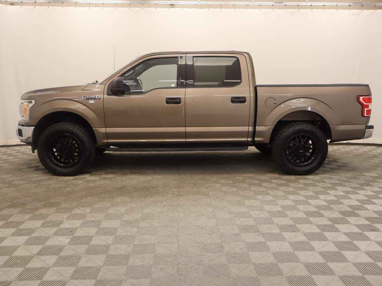 2019 Ford F-150 XLT Crew Cab