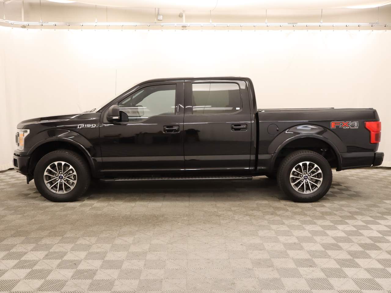 2020 Ford F-150 XLT Crew Cab