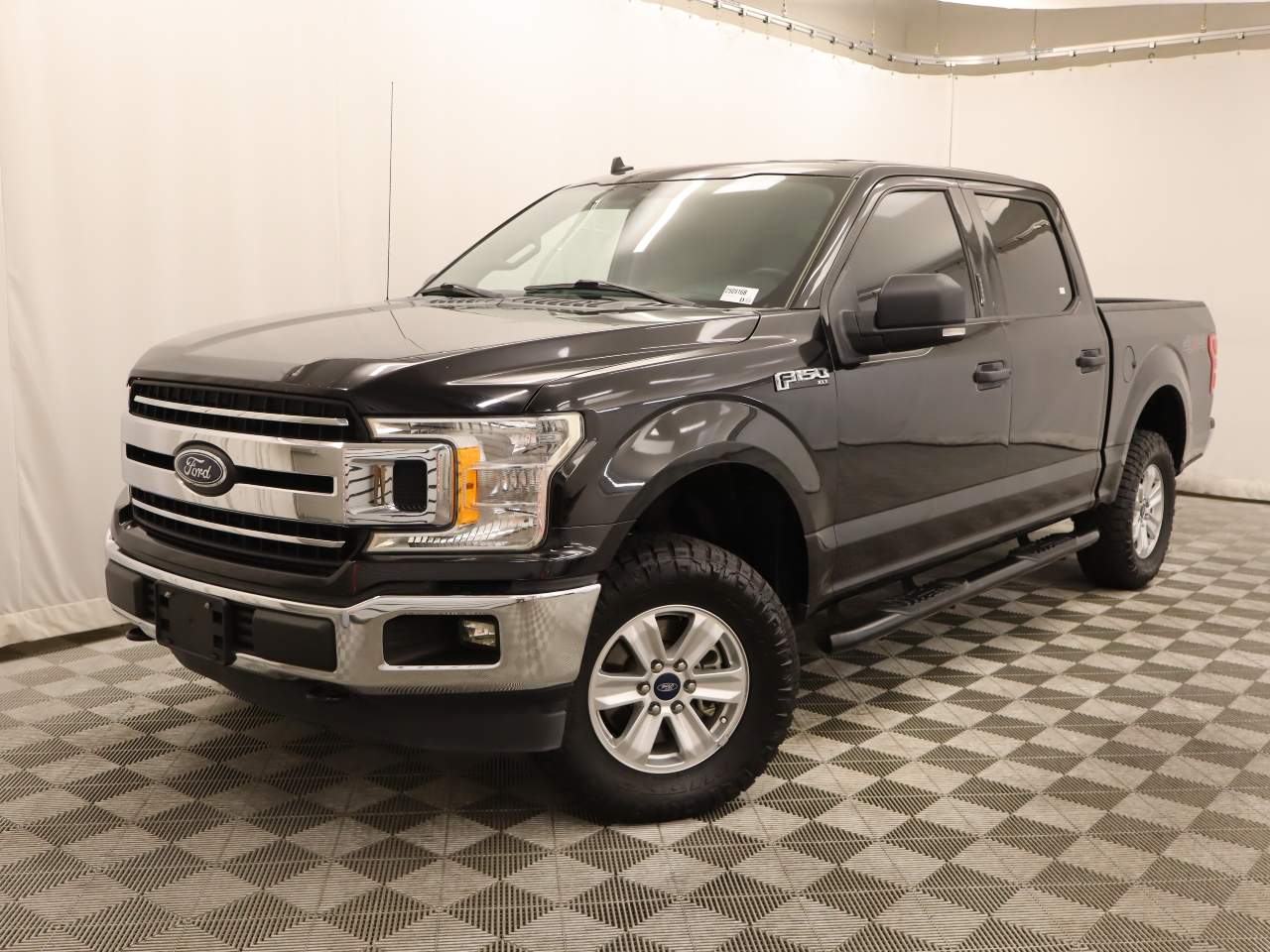 2019 Ford F-150 XLT Crew Cab