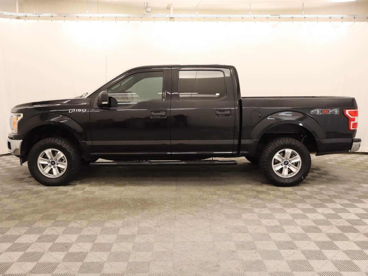 2019 Ford F-150 XLT Crew Cab