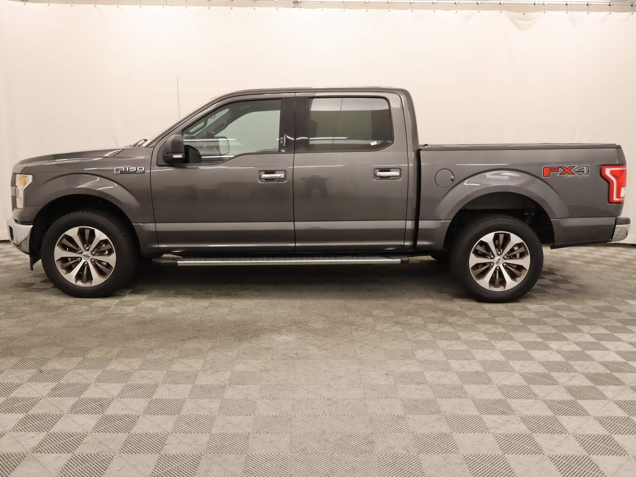 2017 Ford F-150 XLT Crew Cab