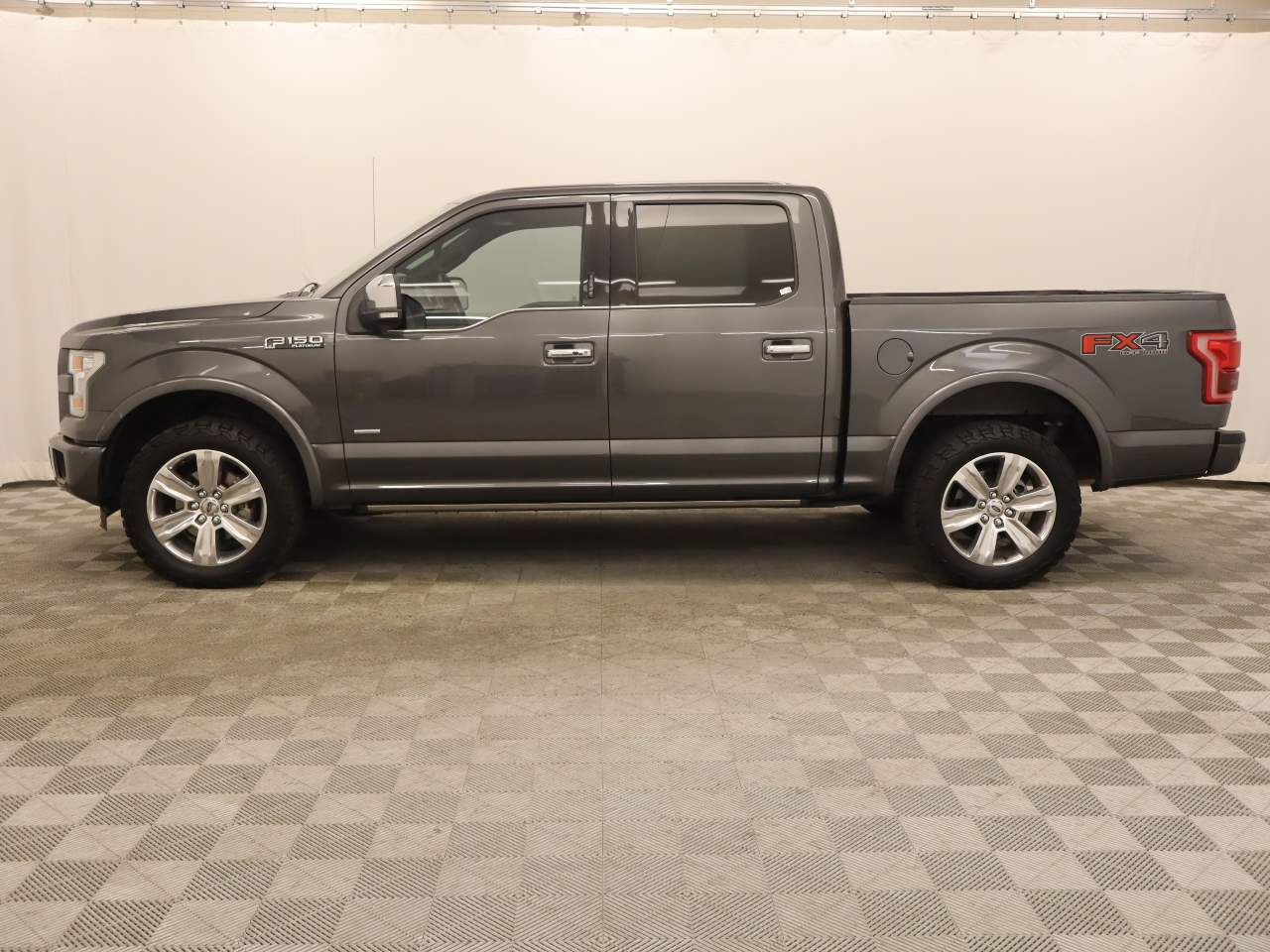 2016 Ford F-150 Platinum Crew Cab