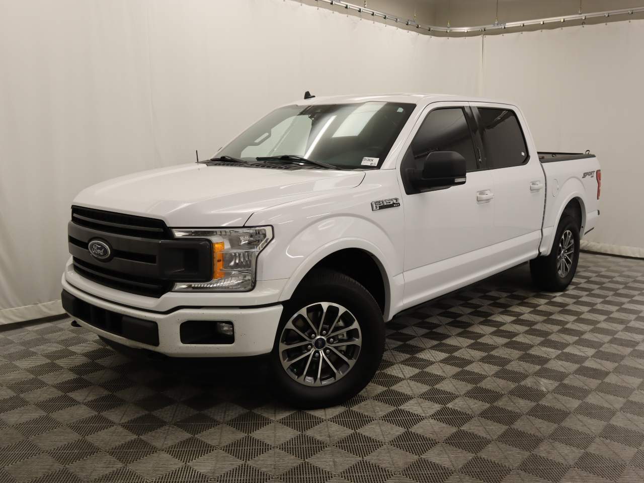 2020 Ford F-150 XLT Crew Cab