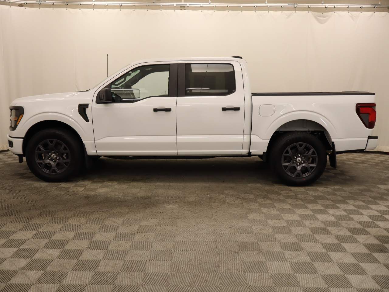 2026 Ford F-150 SuperCrew STX