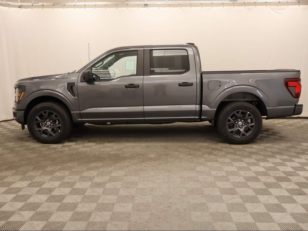 2026 Ford F-150 SuperCrew STX