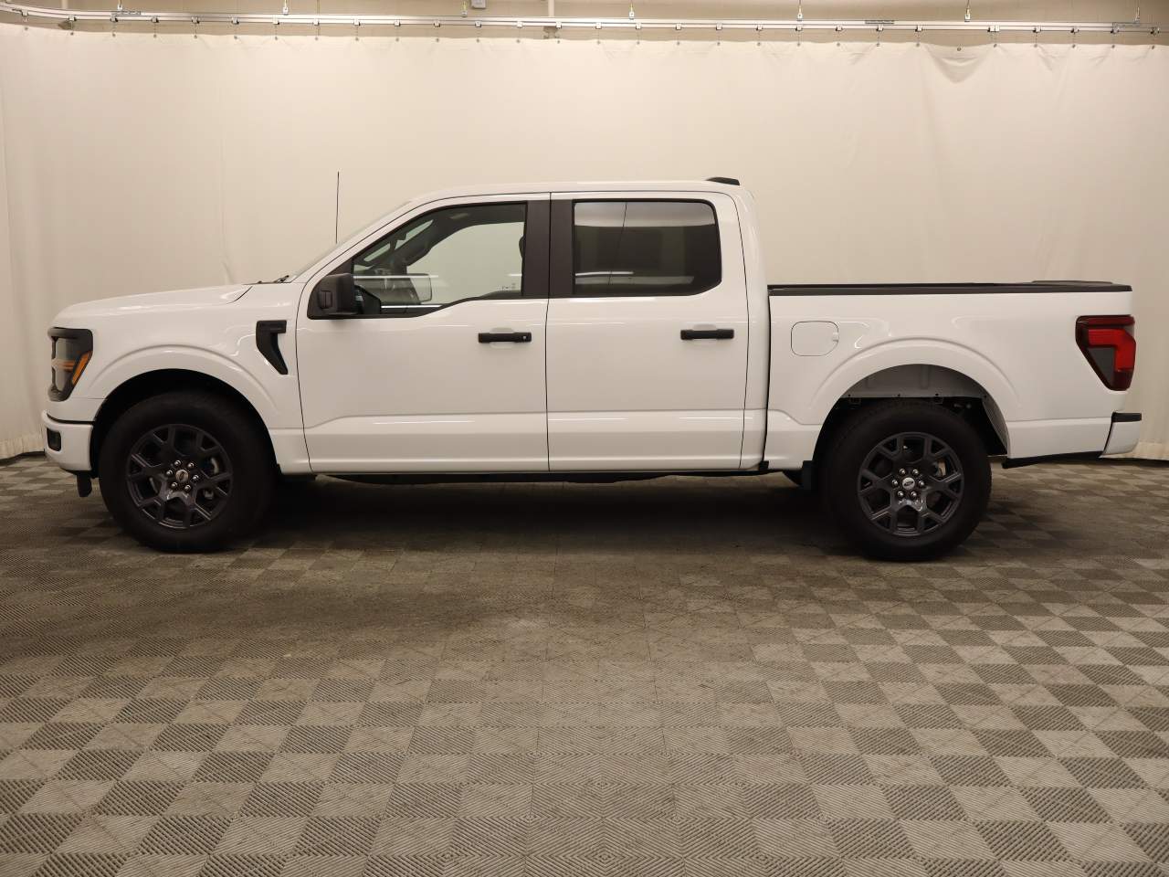 2026 Ford F-150 SuperCrew STX