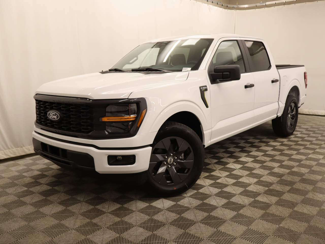 2025 Ford F-150 SuperCrew STX