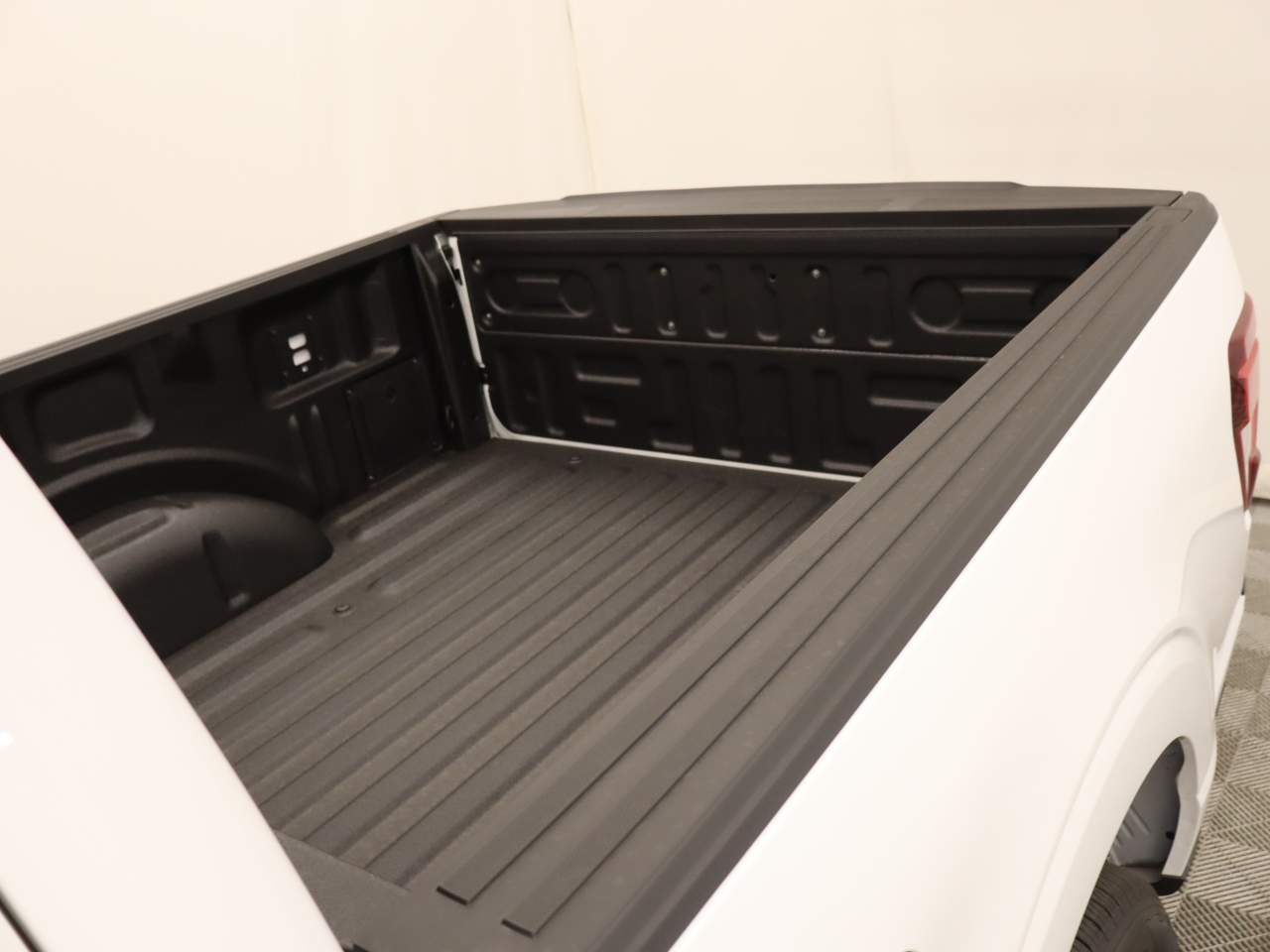 2025 Ford F-150 SuperCrew STX