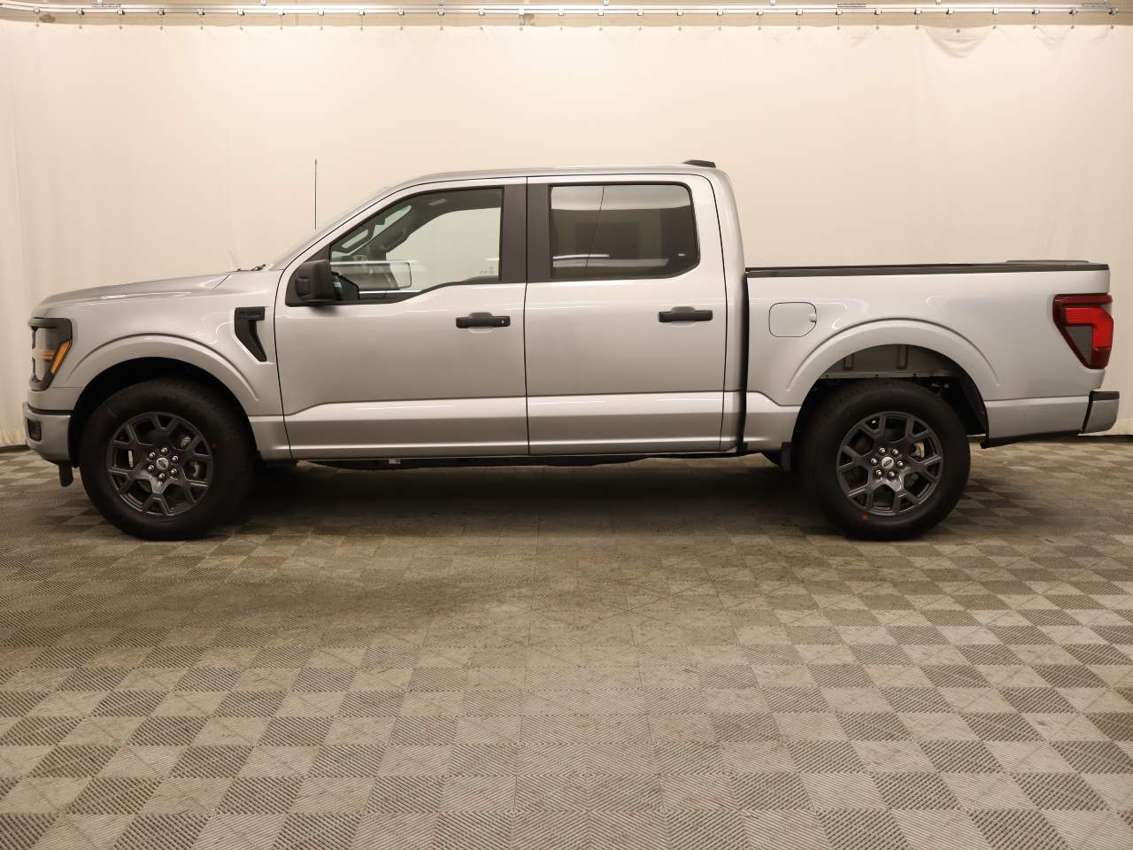 2026 Ford F-150 SuperCrew STX
