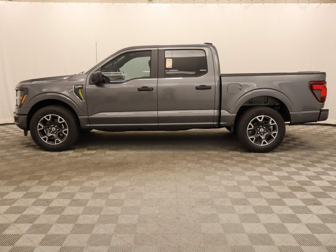 2024 Ford F-150 SuperCrew STX