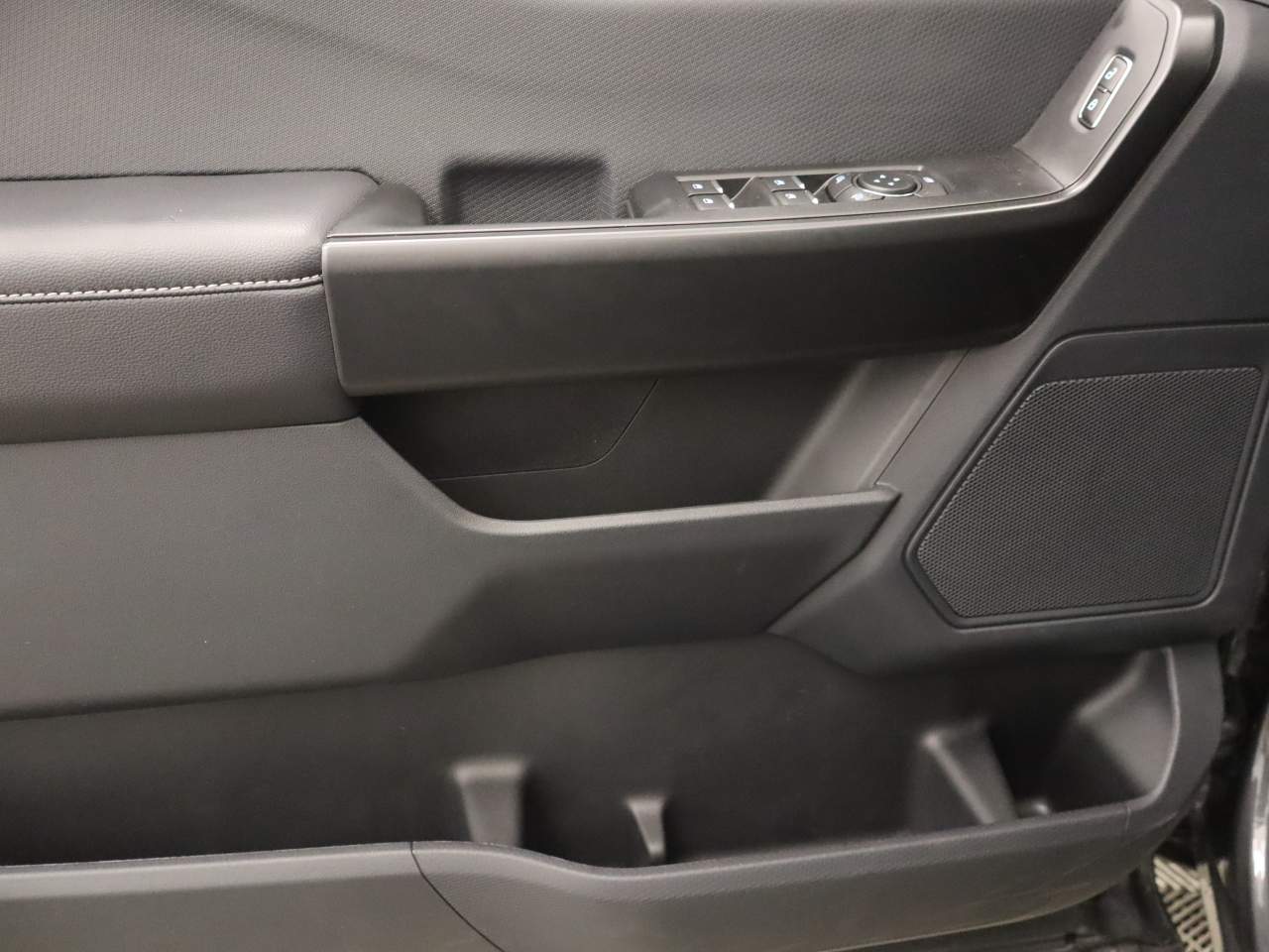 2025 Ford F-150 SuperCrew STX