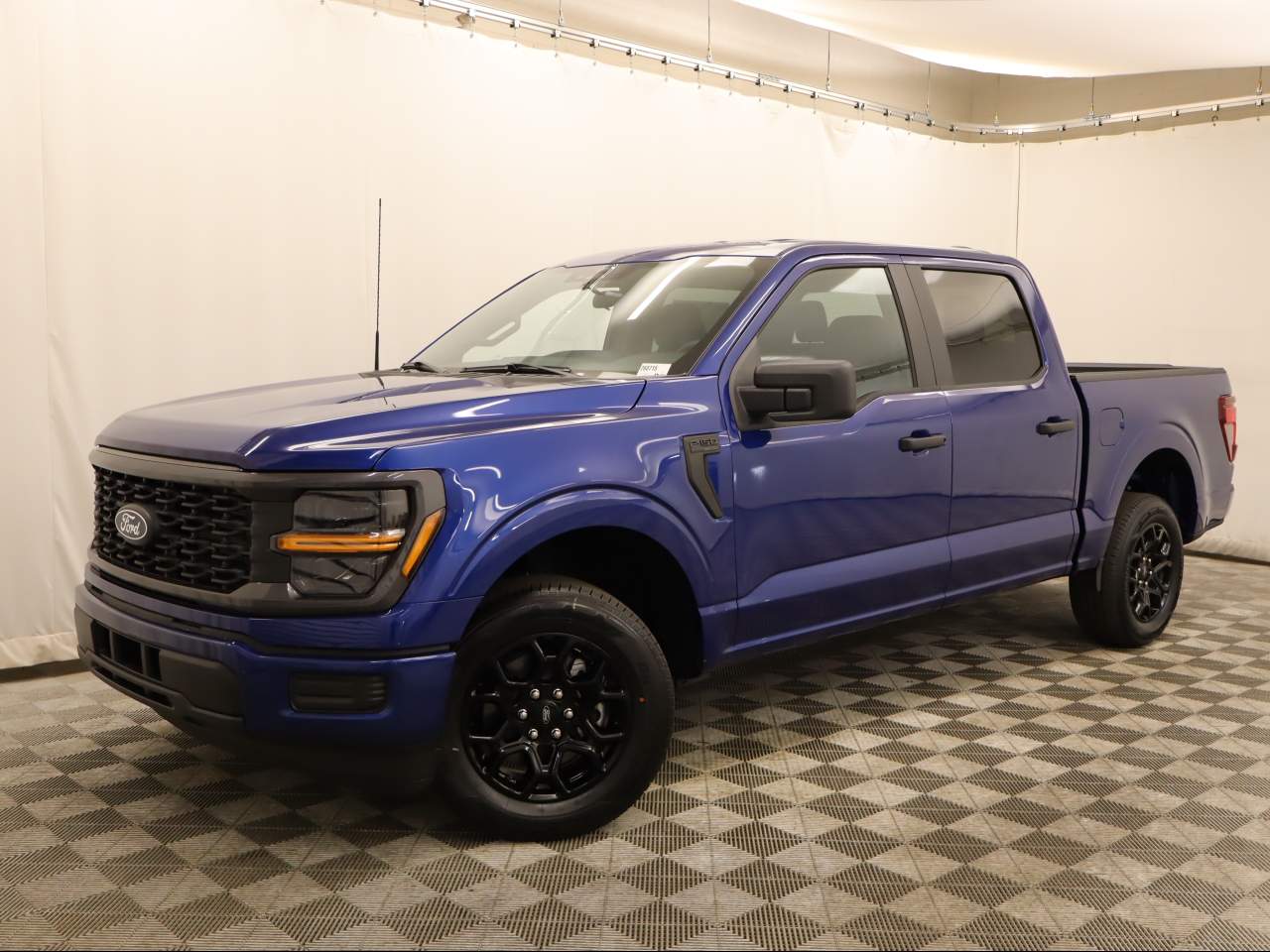 2026 Ford F-150 SuperCrew STX