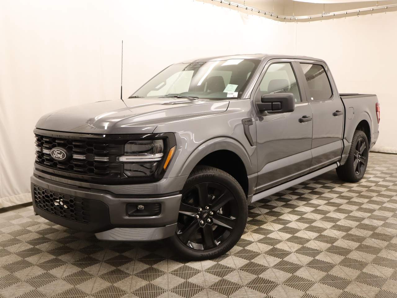 2026 Ford F-150 SuperCrew STX