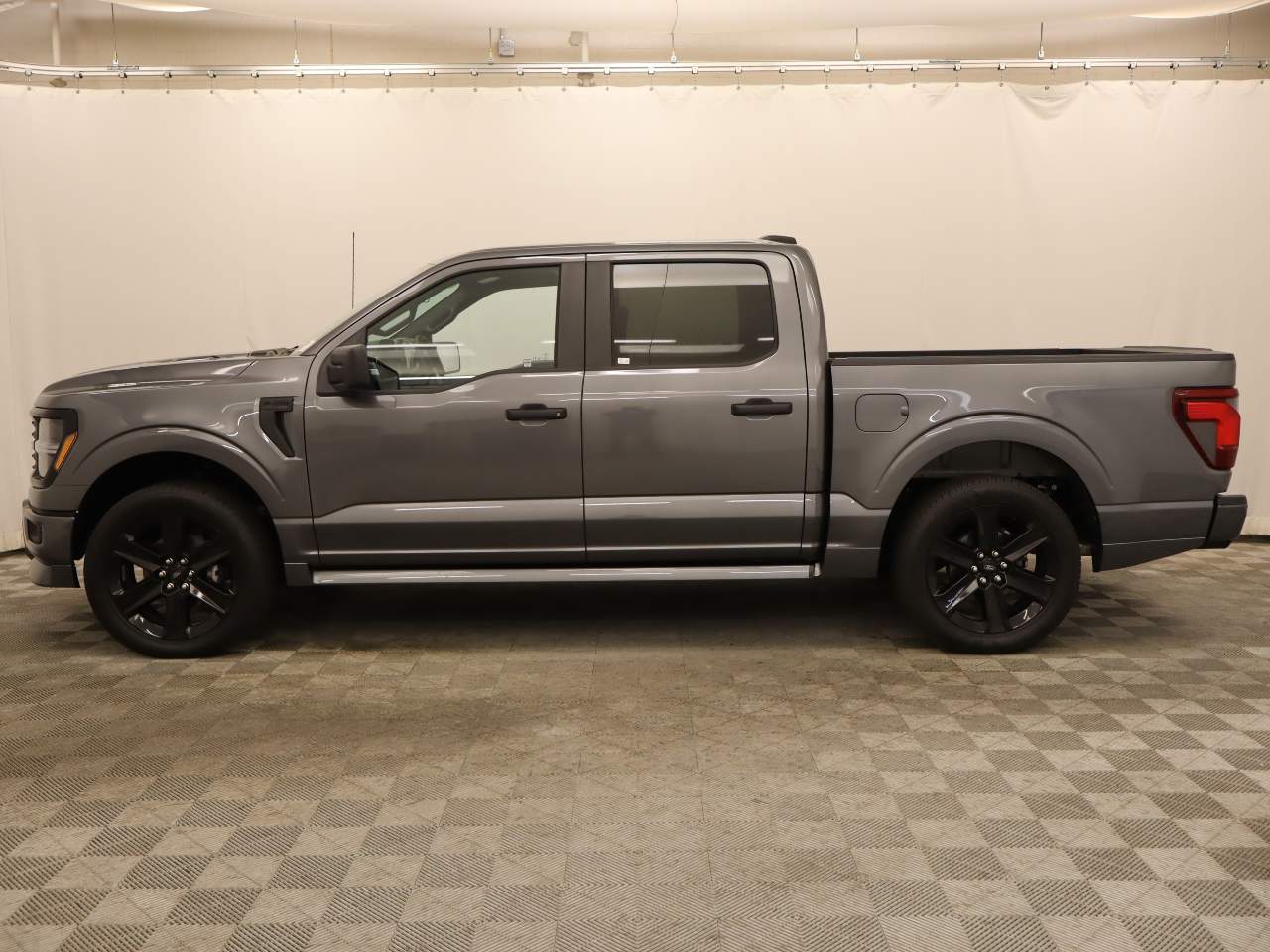 2026 Ford F-150 SuperCrew STX