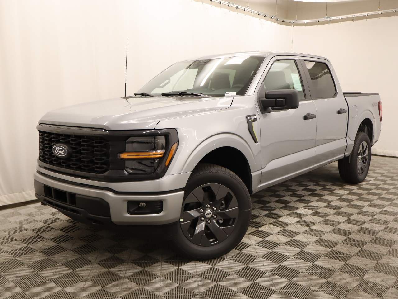 2025 Ford F-150 SuperCrew STX