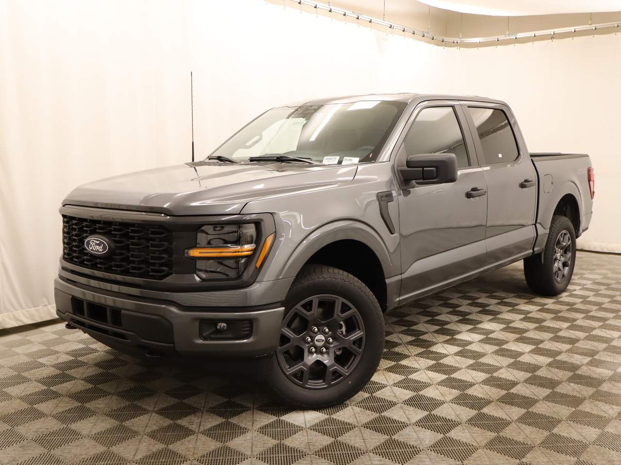 2026 Ford F-150 SuperCrew STX