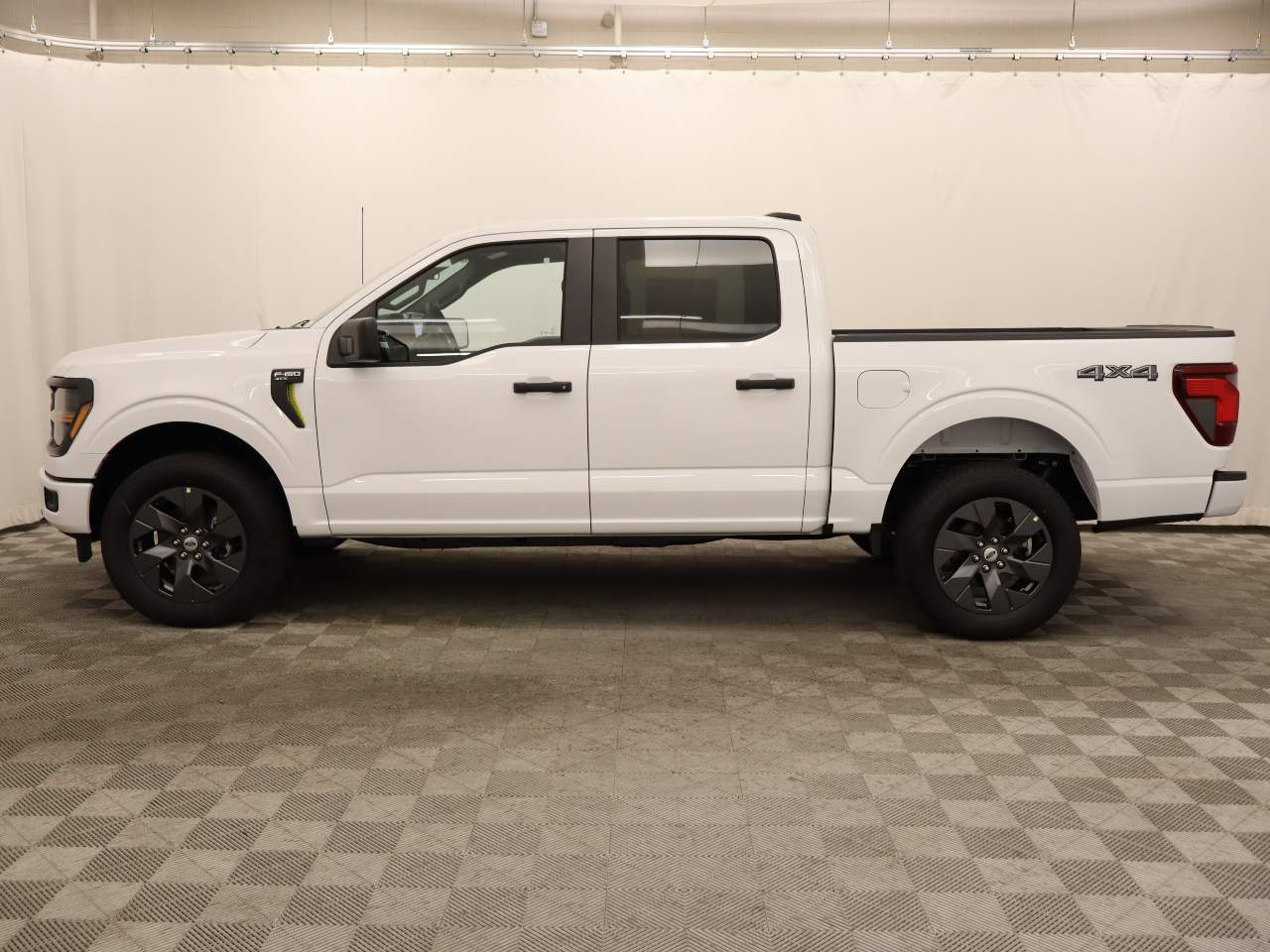 2025 Ford F-150 SuperCrew STX