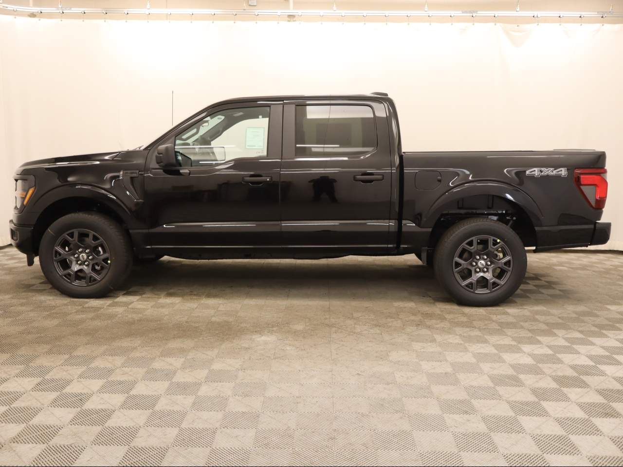 2026 Ford F-150 SuperCrew STX