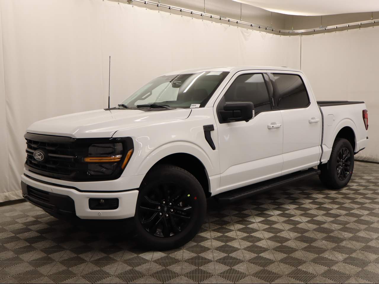 2026 Ford F-150 SuperCrew XLT