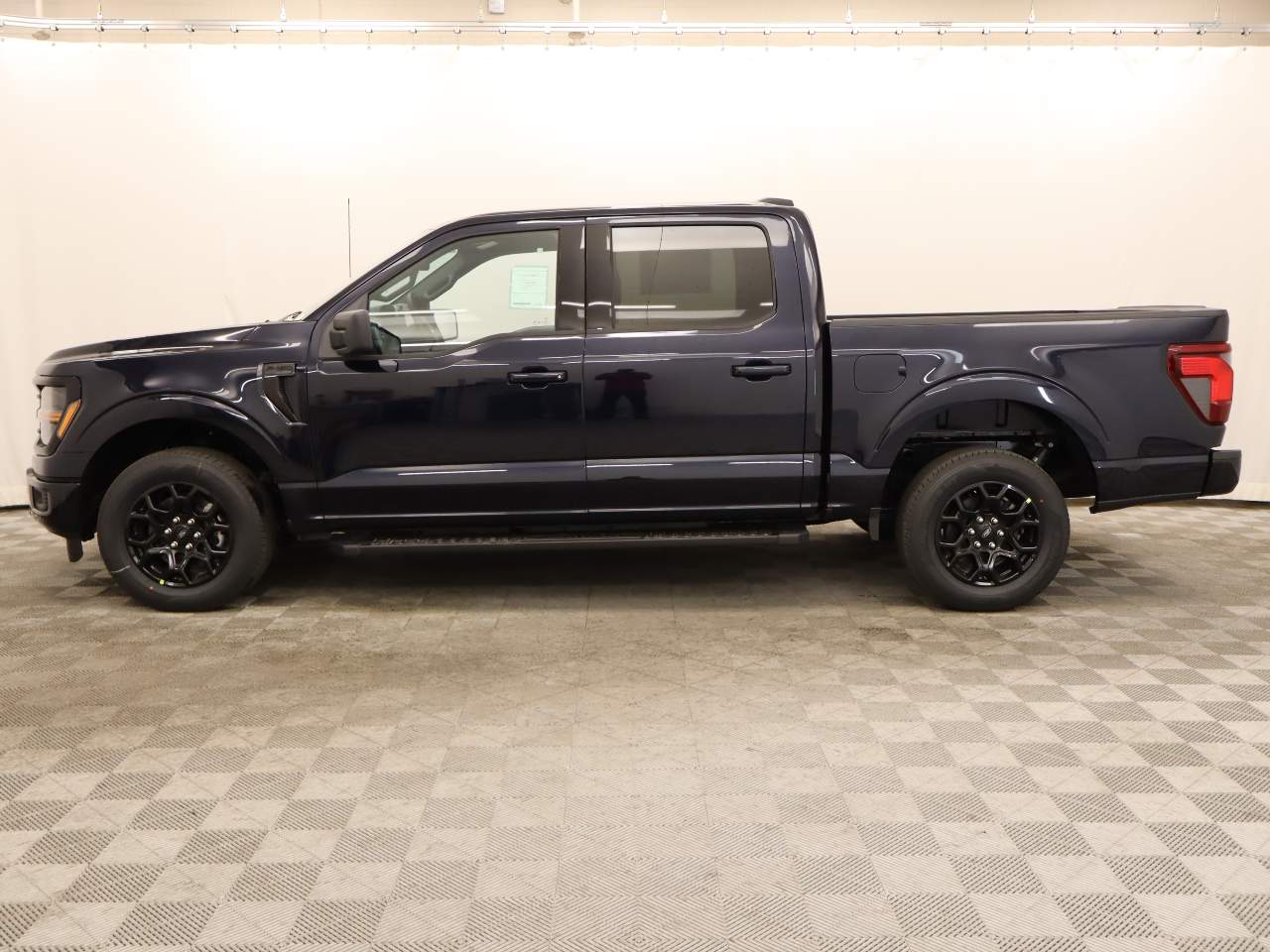 2025 Ford F-150 SuperCrew XLT