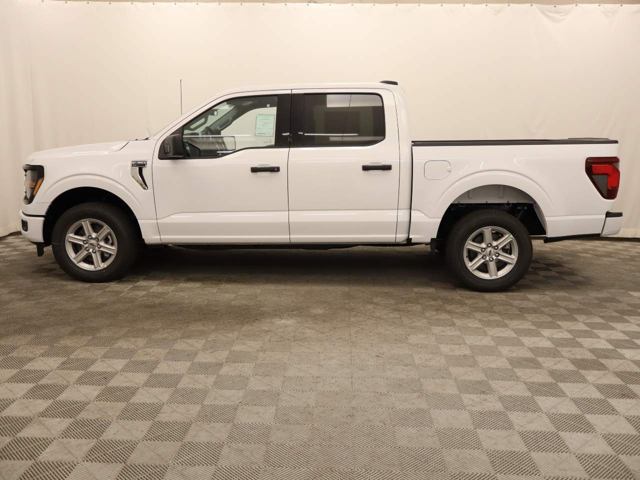 2026 Ford F-150 SuperCrew XLT