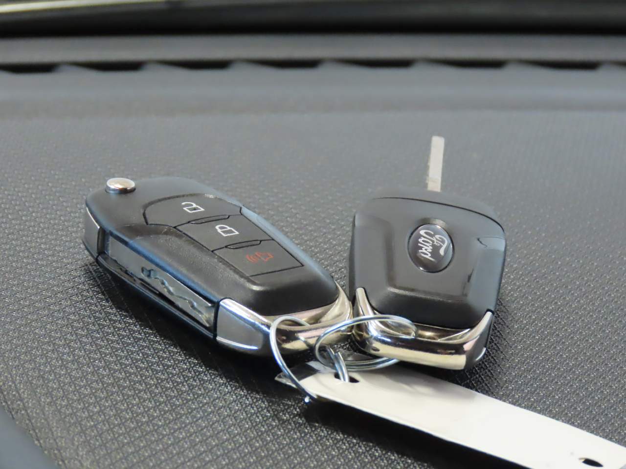 2024 Ford F-150 XLT Crew Cab