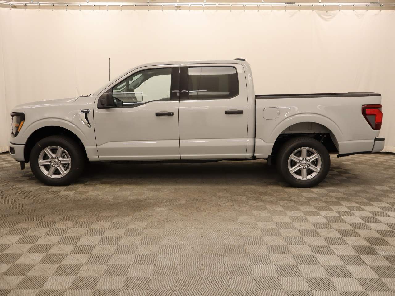 2026 Ford F-150 SuperCrew XLT