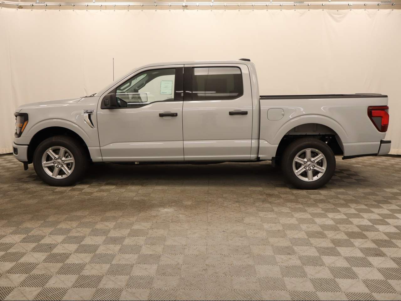 2026 Ford F-150 SuperCrew XLT