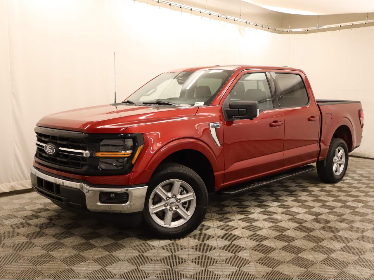 2026 Ford F-150 SuperCrew XLT