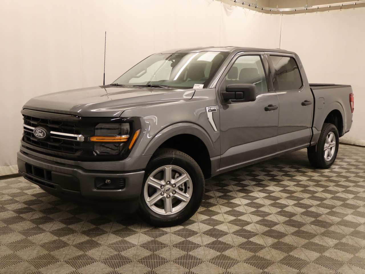 2026 Ford F-150 SuperCrew XLT