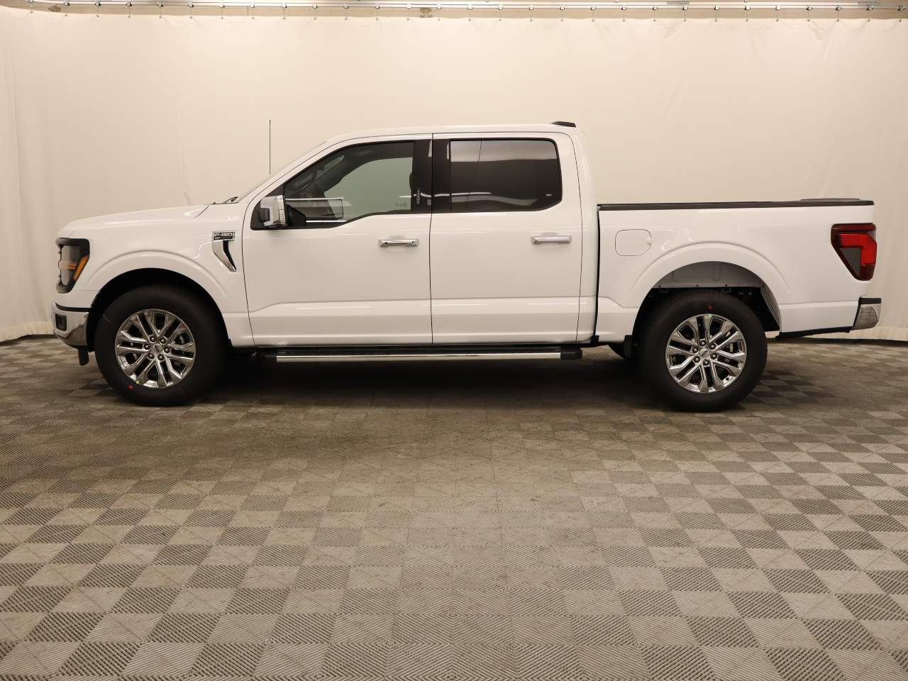 2024 Ford F-150 SuperCrew XLT