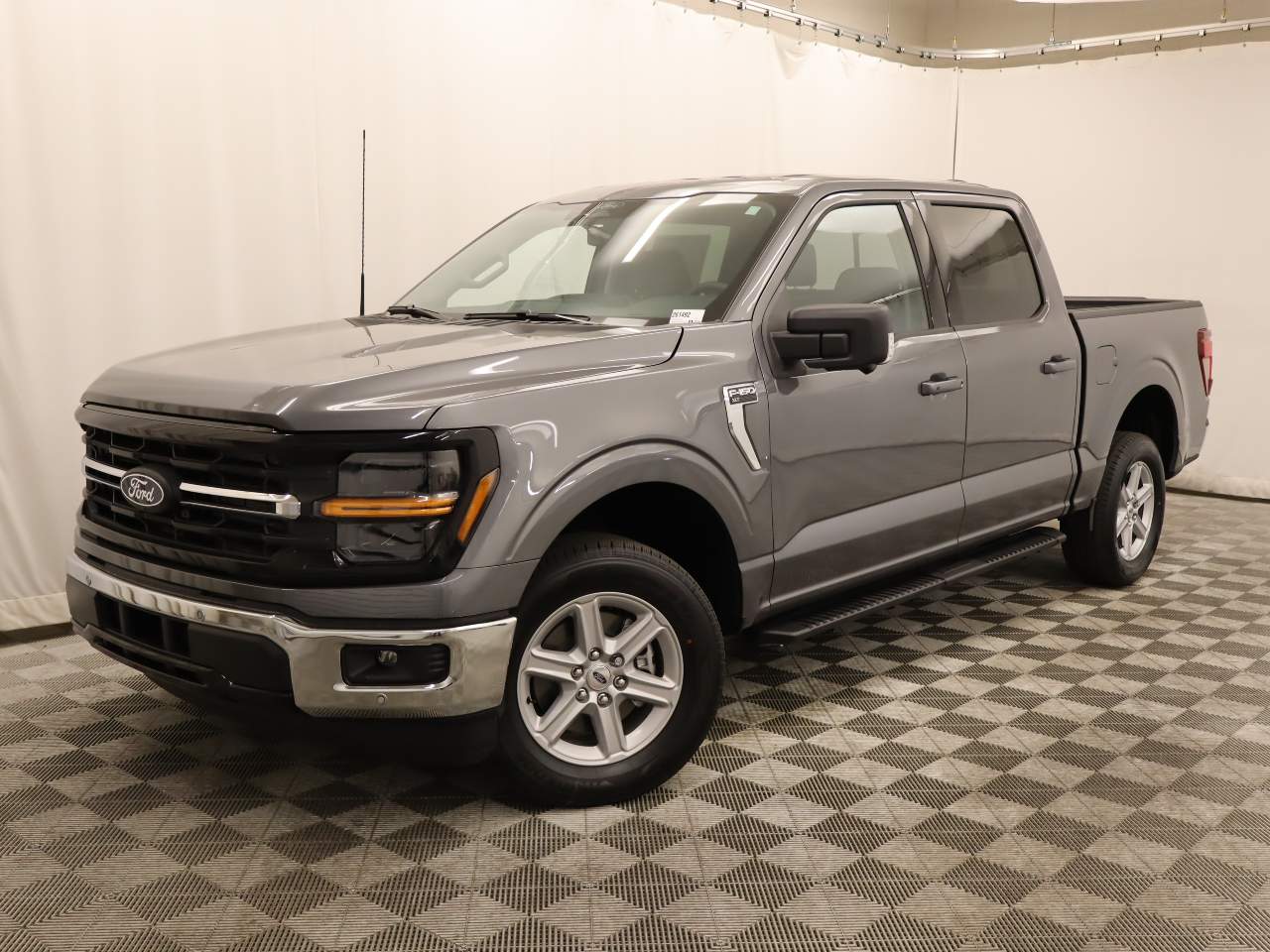 2026 Ford F-150 SuperCrew XLT