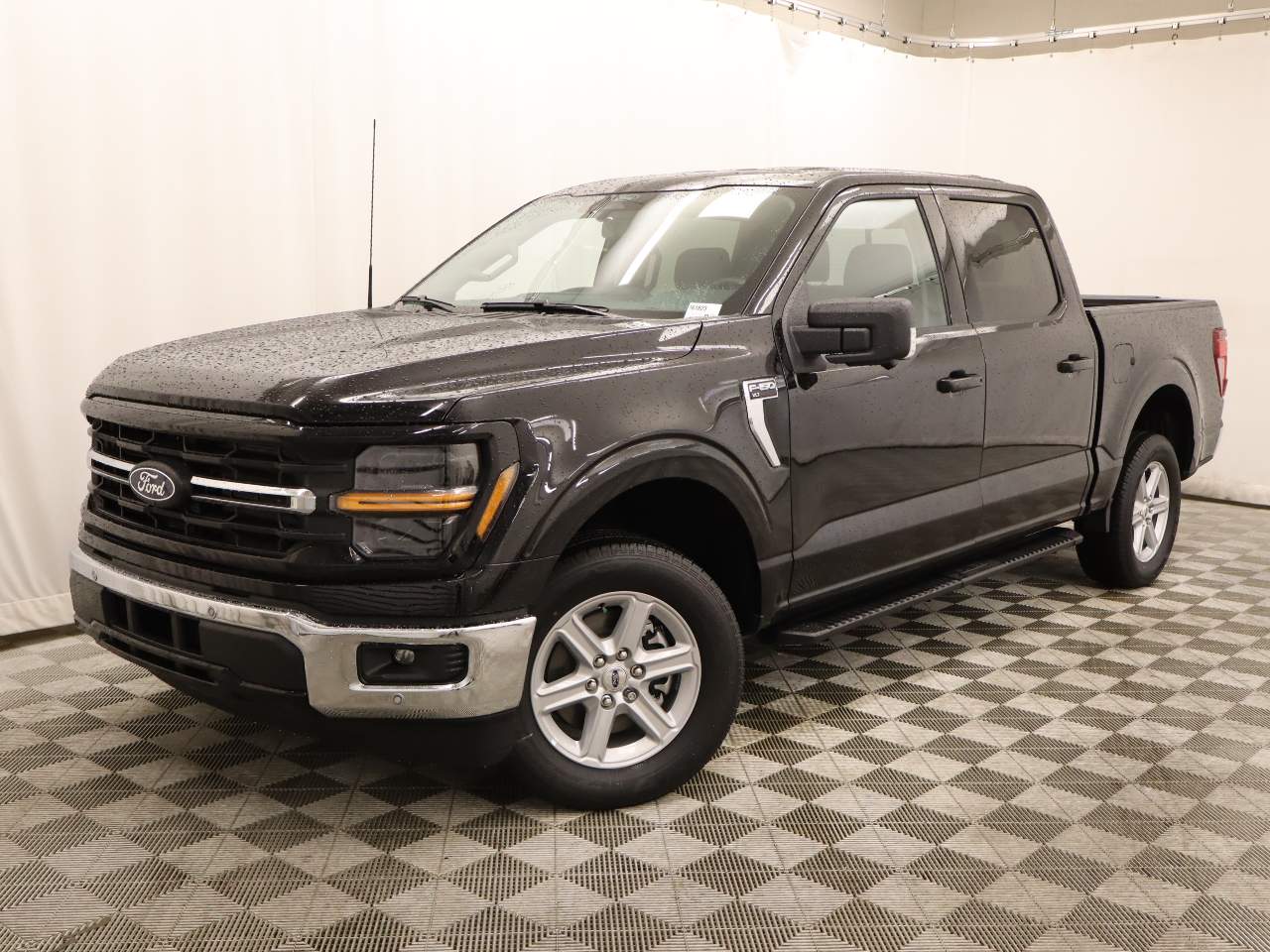 2026 Ford F-150 SuperCrew XLT