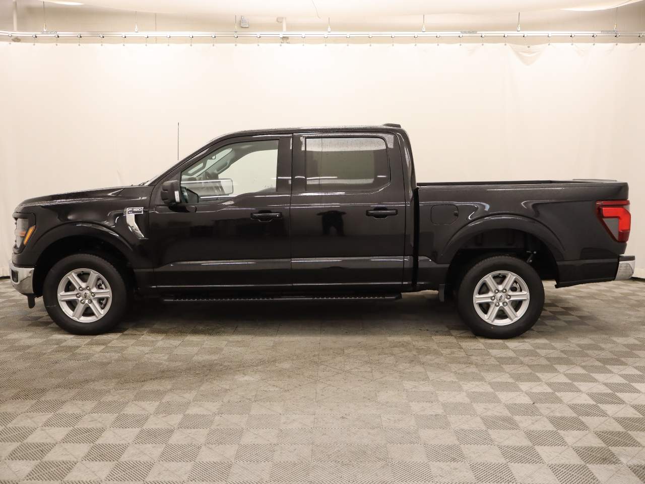 2026 Ford F-150 SuperCrew XLT