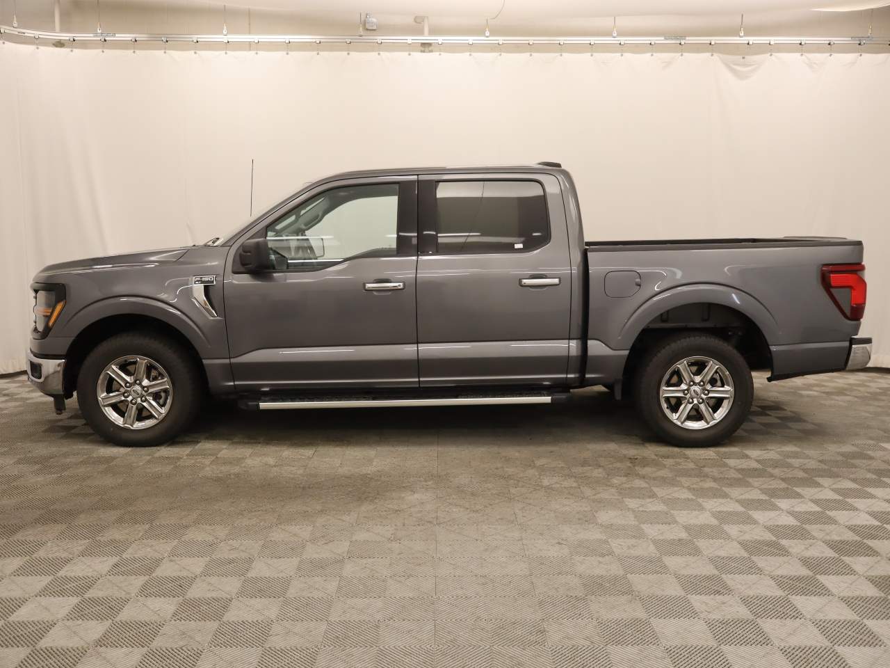 2025 Ford F-150 XLT Crew Cab