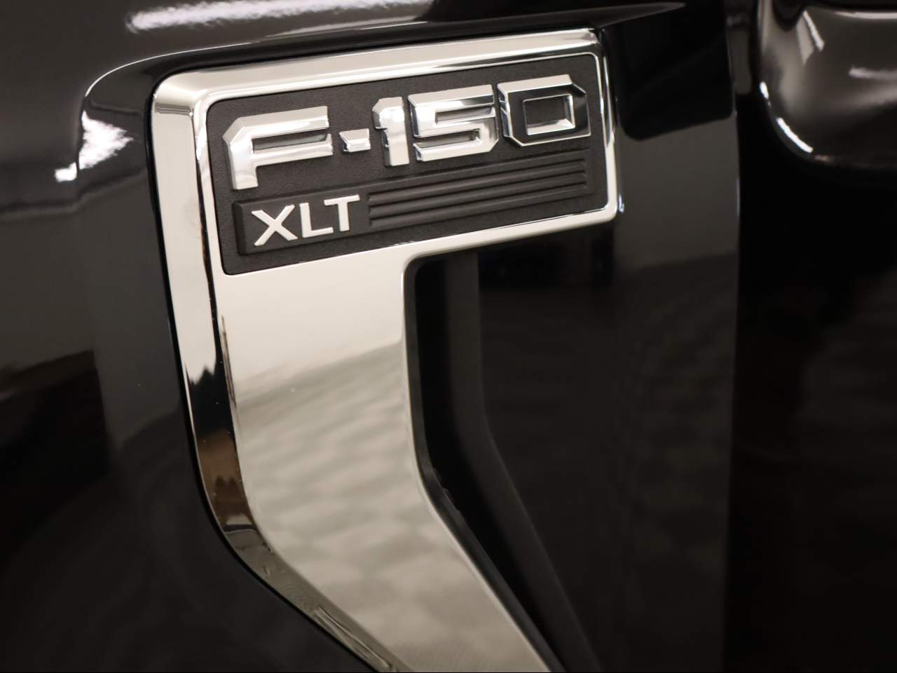 2026 Ford F-150 SuperCrew XLT